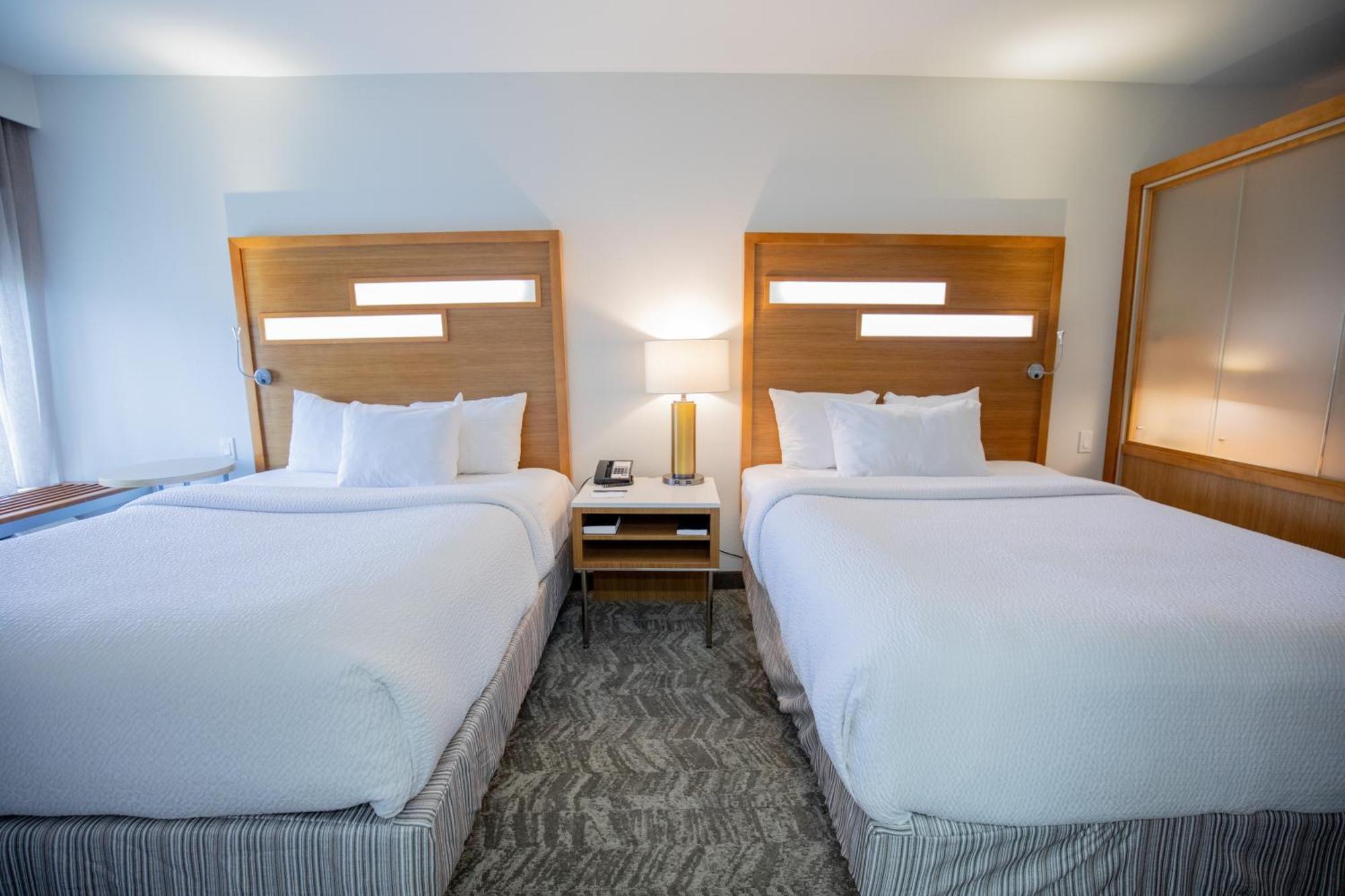 Springhill By Marriott Baton Rouge Hotel 3*